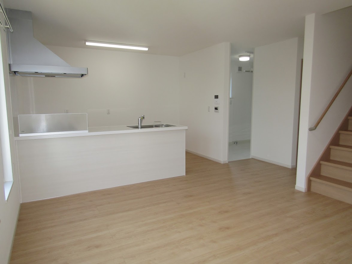 シンプル＆コスパ良し　収納充実の高性能な住まい